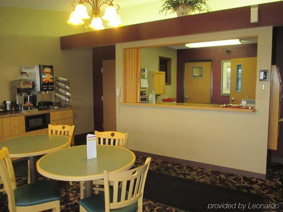 Red Carpet Inn - Windom מראה חיצוני תמונה