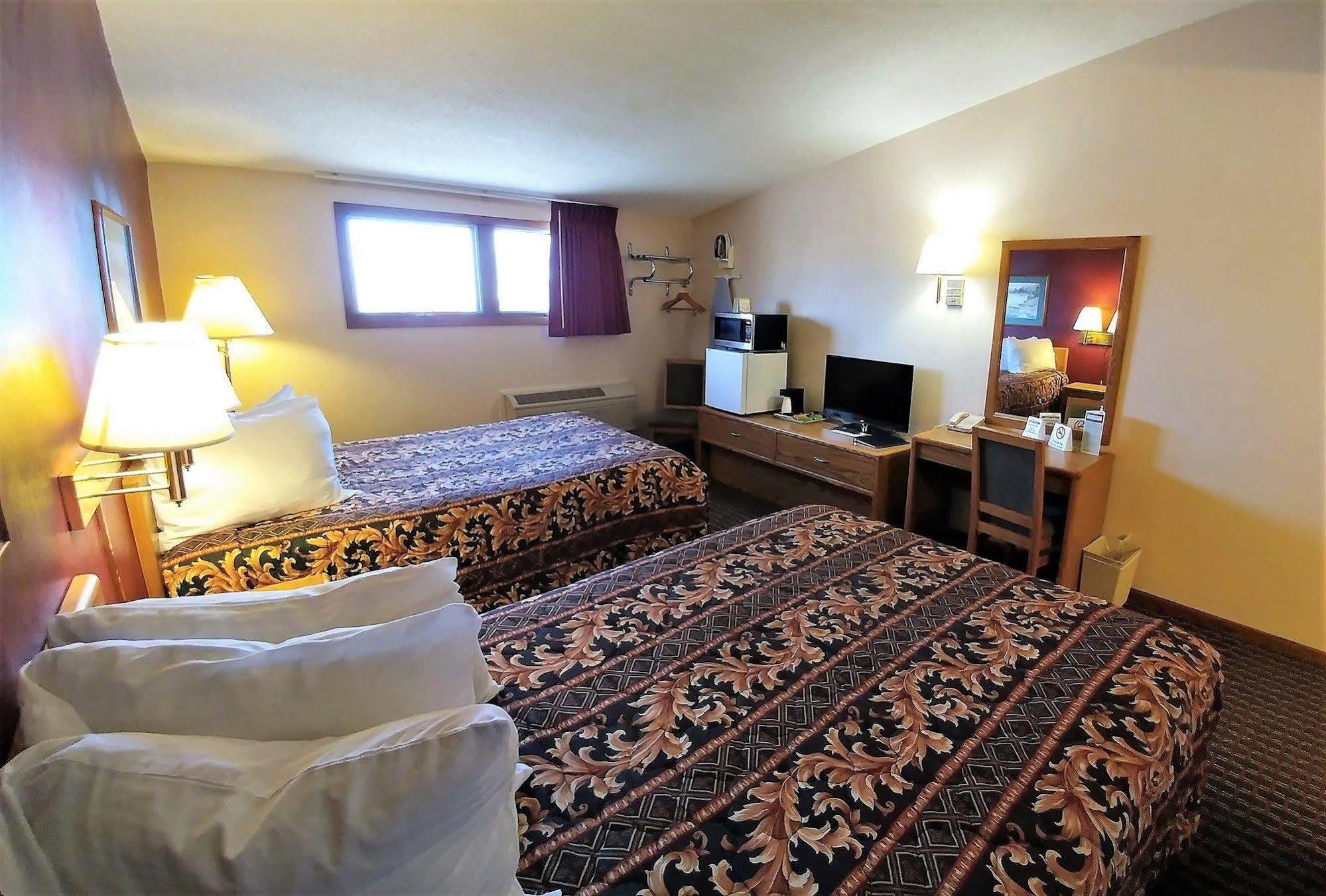 Red Carpet Inn - Windom מראה חיצוני תמונה